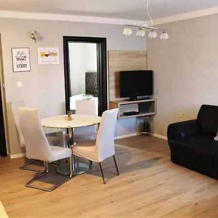 公寓 亚得里亚海公寓 *